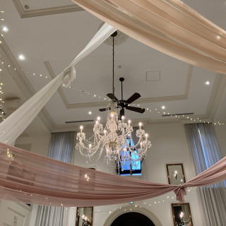 シャンデリアがとても豪華でした。