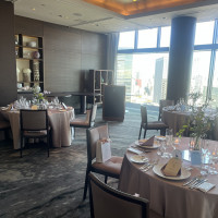 広い方の披露宴会場