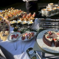 デザートビュッフェ