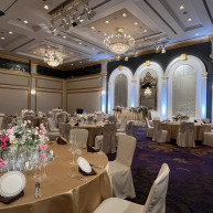 試食の披露宴会場もとても広く素敵でした。