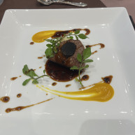 美味しかったです！試食のお部屋もコンパクトだけど豪華でした！