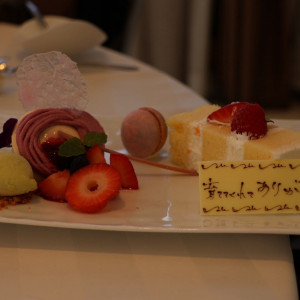 両親へのデザートプレート|780160さんのラヴィマーナ神戸の写真(2583574)