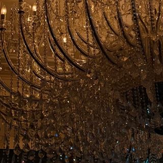 会場のシャンデリア