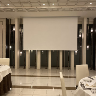 ブルーのクリスタル　スクリーン