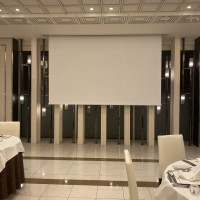 ブルーのクリスタル　スクリーン