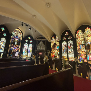 スタンドグラスのチャペル