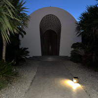 夜見た式場です。