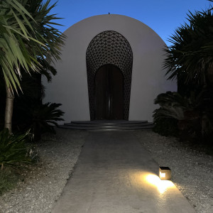 夜見た式場です。|780211さんの瀬良垣島教会/アールイズ・ウエディングの写真(2583747)