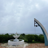 チャペルの外の鐘