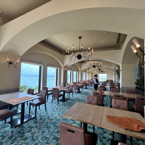 レストラン披露宴会場|780234さんのアリビラ・グローリー教会(ホテル日航アリビラ内)チュチュリゾートウエデイングの写真(2583812)