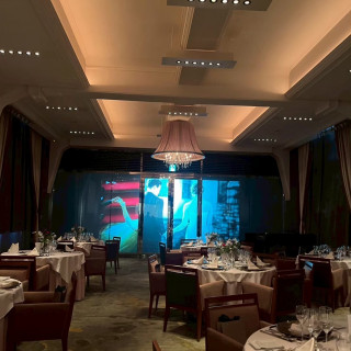 スクリーンの演出に圧倒されました