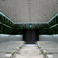 クリスタルが煌めいていて、自然光も入るため素敵でした