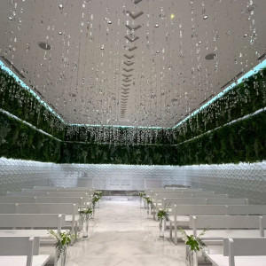 クリスタルが煌めいていて、自然光も入るため素敵です|780257さんのHIMEJI MONOLITH 旧逓信省姫路別館 ～姫路モノリス～の写真(2583904)