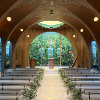 リニューアル後のチャペル。緑がとても良いです。