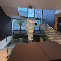 2階ロビーから見た階段