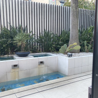 ホワイトヒルズのテラスの水場