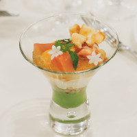 オマール海老のパフェ1番最初にインパクトあって美味しいメニュ