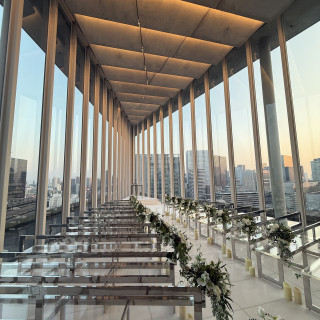 ガラス張りのチャペル