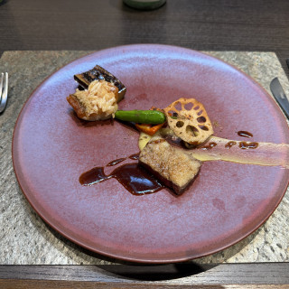 佐原の麹と地元の牛、さつまいもを使ったお料理。あとお魚。