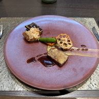 佐原の麹と地元の牛、さつまいもを使ったお料理。あとお魚。