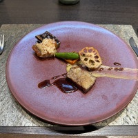 佐原の麹と地元の牛、さつまいもを使ったお料理。あとお魚。