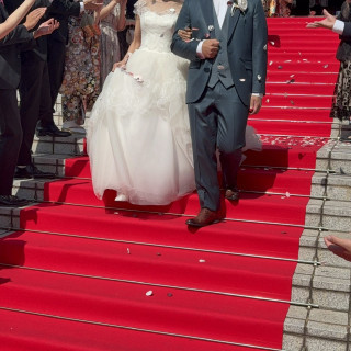 天気に恵まれ、とっても写真映えしたレッドカーペットです。