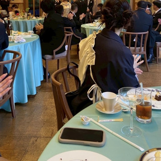 横にガーデンがついている披露宴会場