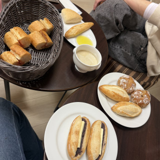 ビュッフェのパン