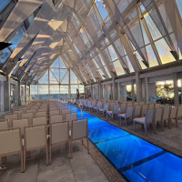 クリスタルチャペル