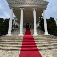 赤絨毯の大階段