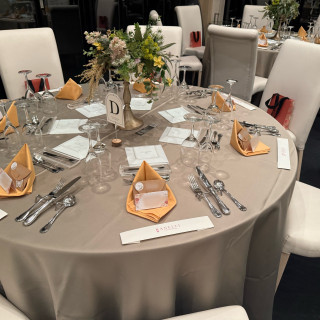 披露宴会場のテーブルの様子です。