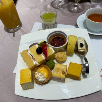 デザートビュッフェ