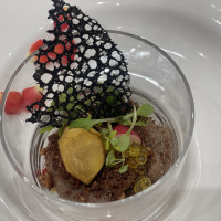 トリュフの香りの前菜