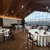 第一印象は温かみのある空間でした。