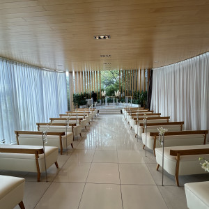 カーテンは開閉式、右手が披露宴会場|780720さんの奈良町あしびの郷の写真(2586007)