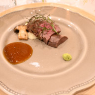 メインの肉料理