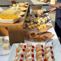 デザートビュッフェ