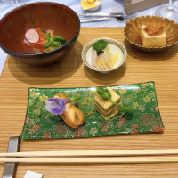 サーモンのエクレア　真鯛とキャビア　仔牛のトンナート　雲丹