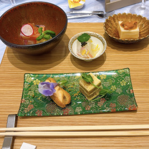 サーモンのエクレア 真鯛とキャビア 仔牛のトンナート 雲丹|780779さんのララシャンス 博多の森の写真(2586536)