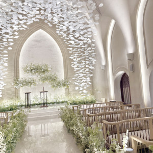 お花をふんだんに使ったチャペル|780781さんのザ クラブ オブ エクセレントコーストの写真(2586542)