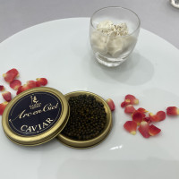 キャビア缶。こんなに食べたことないってくらいの量