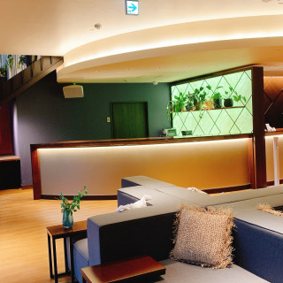 ラウンジ内のカウンターにウェルカムドリンク等が用意できます。