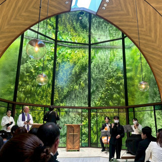 挙式会場。
自然光が入ります