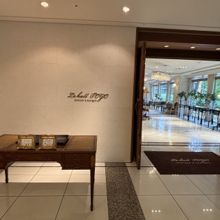 披露宴会場の入り口