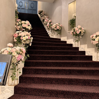 披露宴会場へ向かう階段