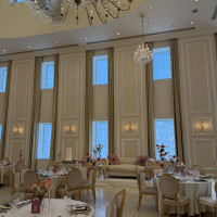 シャンデリアやソファなどのアイテムが気に入りました。