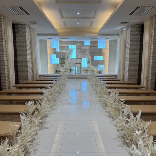 挙式会場、広くて素敵です。