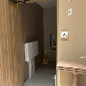 バリアフリートイレ中|781072さんのアニヴェルセル みなとみらい横浜の写真(2588176)