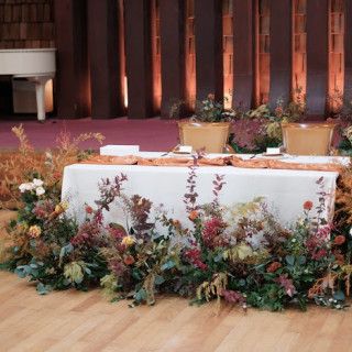 森のホール　メインテーブル