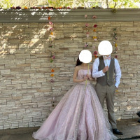 入り口の花のアートの壁